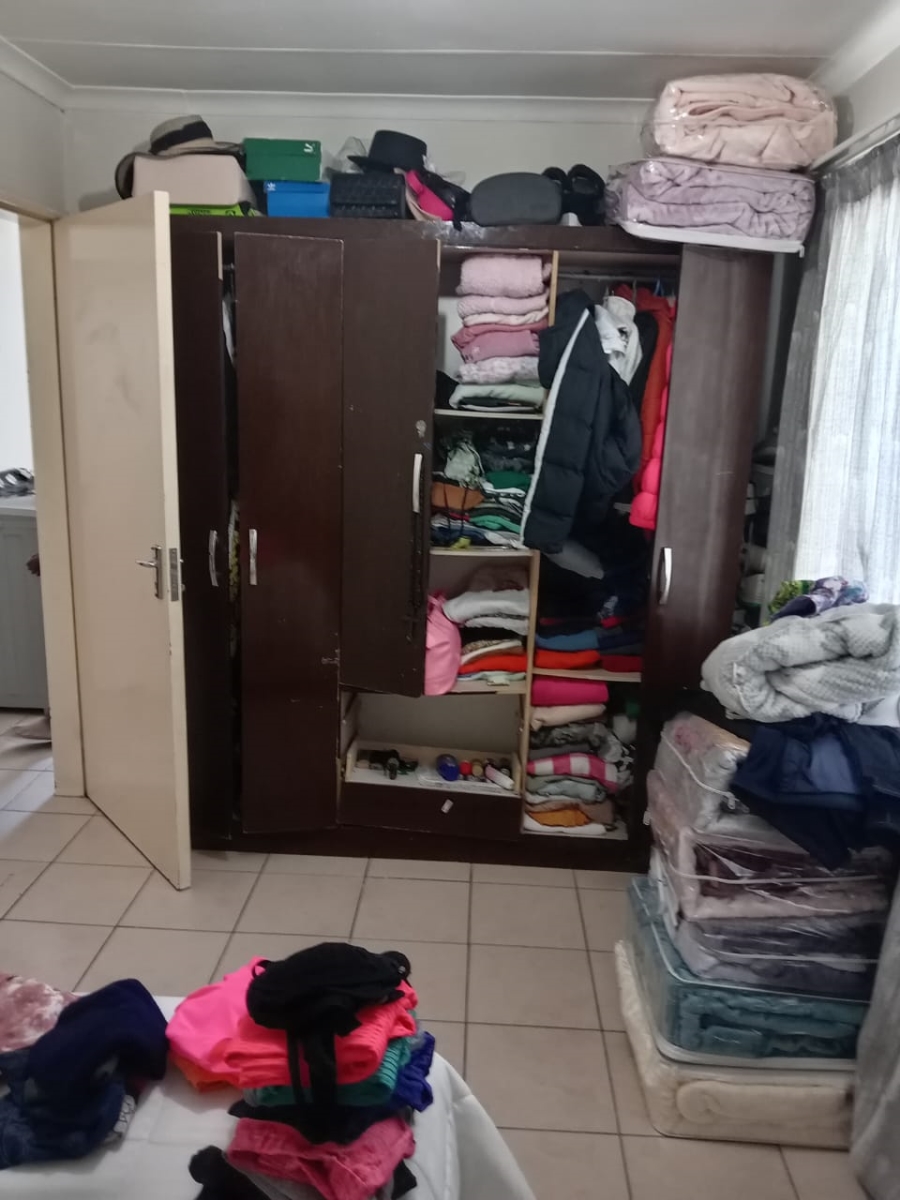 7 Bedroom Property for Sale in Kaalfontein Gauteng