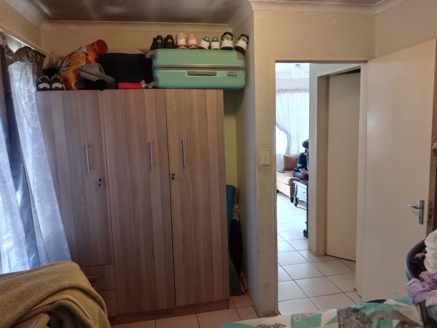 7 Bedroom Property for Sale in Kaalfontein Gauteng