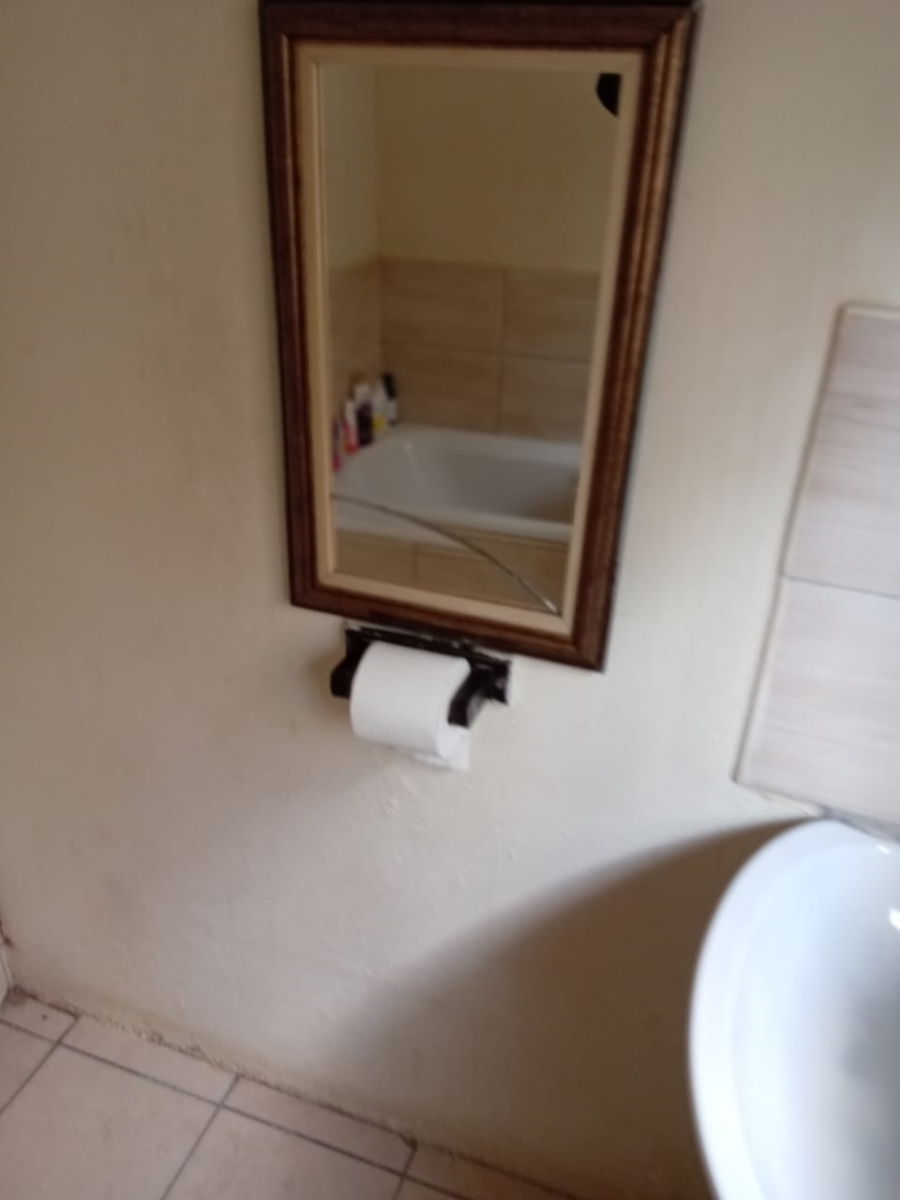 7 Bedroom Property for Sale in Kaalfontein Gauteng