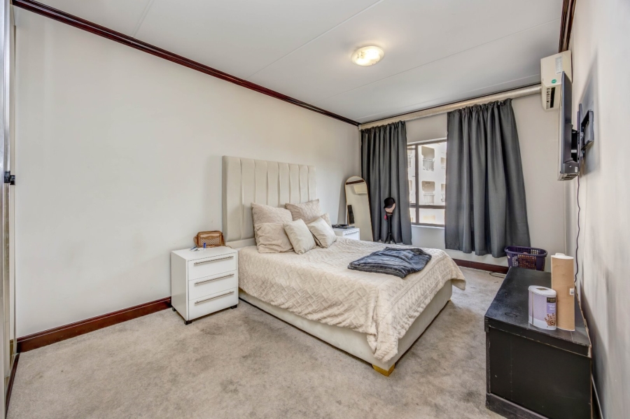 2 Bedroom Property for Sale in Maroeladal Gauteng