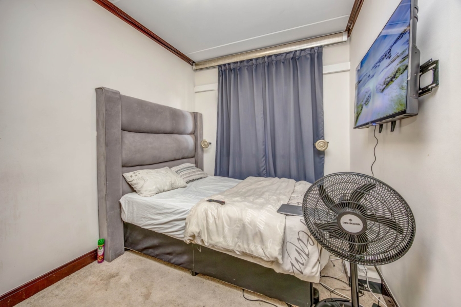 2 Bedroom Property for Sale in Maroeladal Gauteng