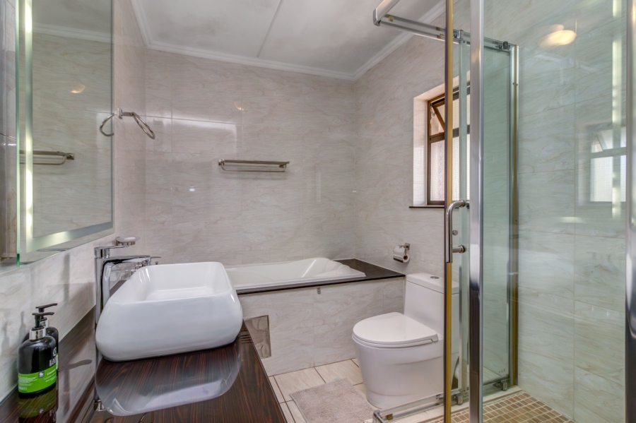 2 Bedroom Property for Sale in Maroeladal Gauteng