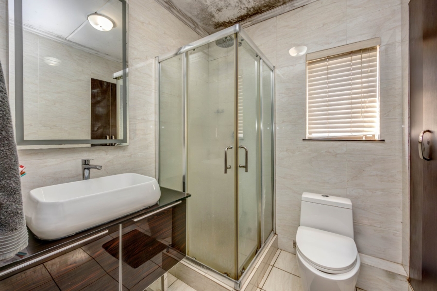 2 Bedroom Property for Sale in Maroeladal Gauteng