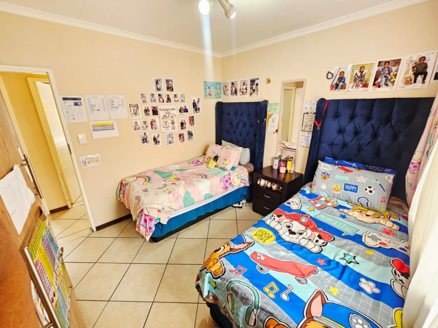 3 Bedroom Property for Sale in Monavoni Gauteng