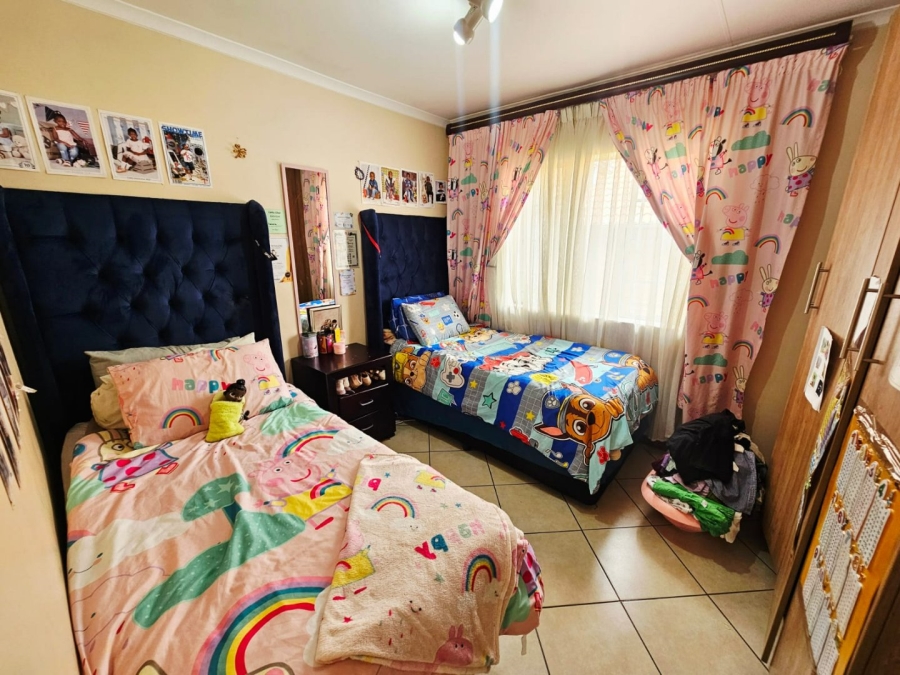 3 Bedroom Property for Sale in Monavoni Gauteng