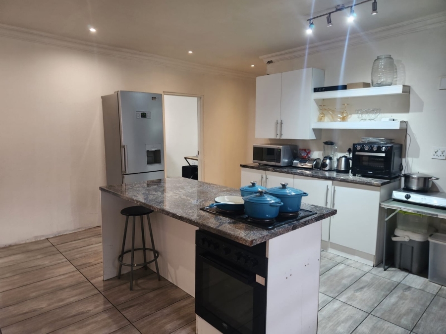 To Let 3 Bedroom Property for Rent in Meredale Gauteng