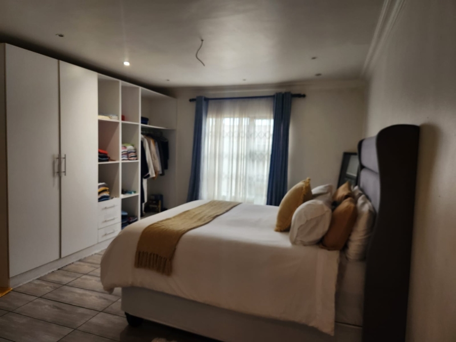 To Let 3 Bedroom Property for Rent in Meredale Gauteng