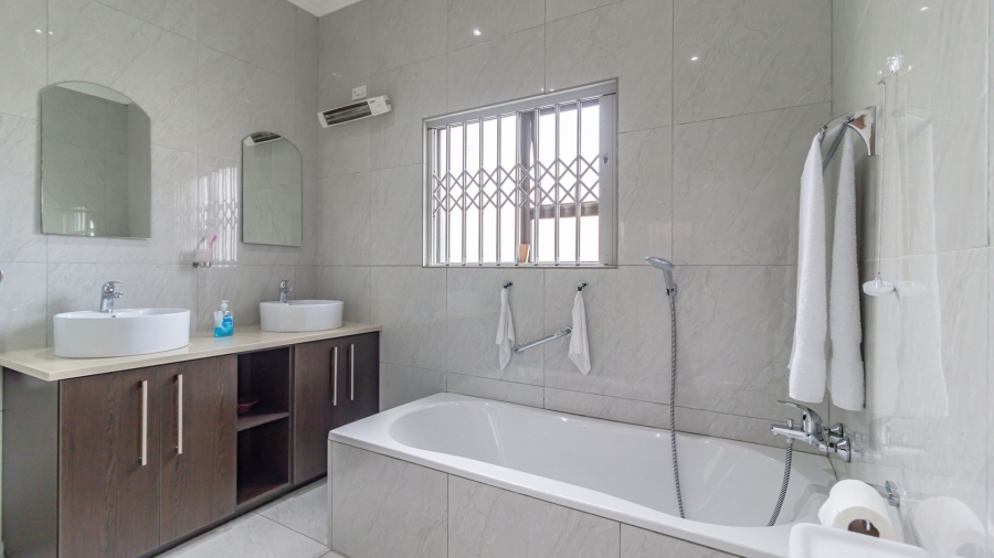 3 Bedroom Property for Sale in Pebble Creek Gauteng