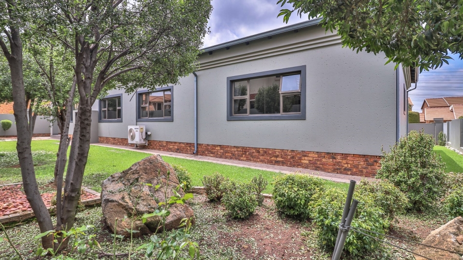 3 Bedroom Property for Sale in Pebble Creek Gauteng