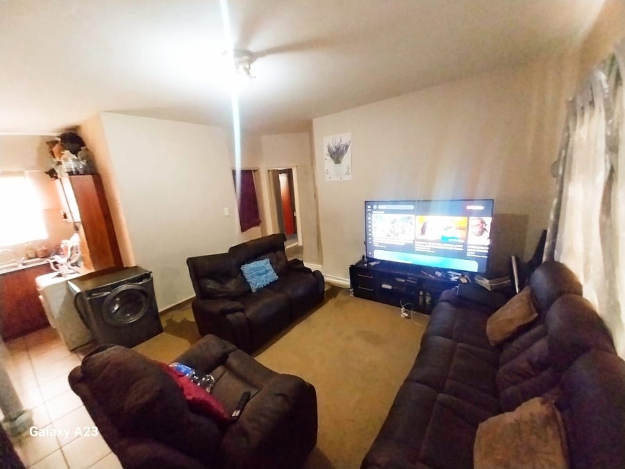 2 Bedroom Property for Sale in Pretoria Gardens Gauteng