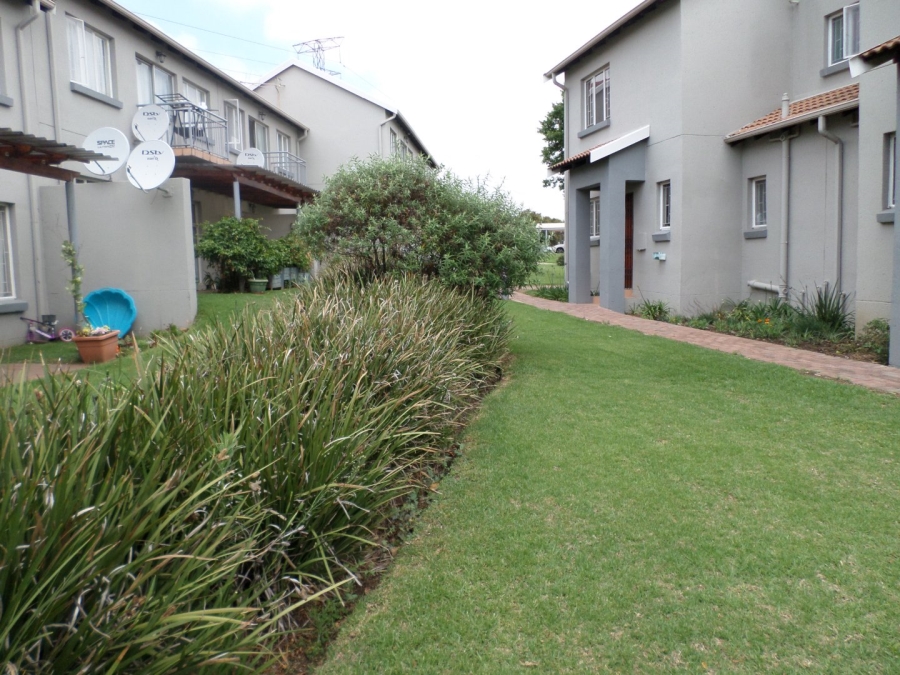 2 Bedroom Property for Sale in Aloe Place Gauteng