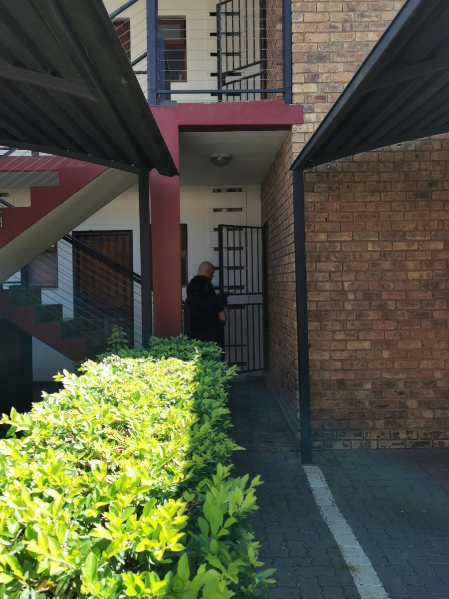 1 Bedroom Property for Sale in Montana Gauteng