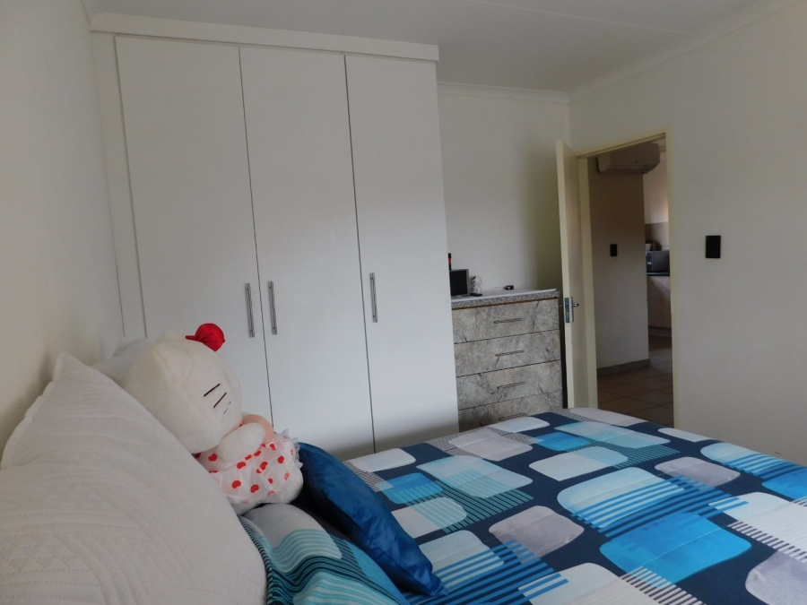 2 Bedroom Property for Sale in Albertsdal Gauteng