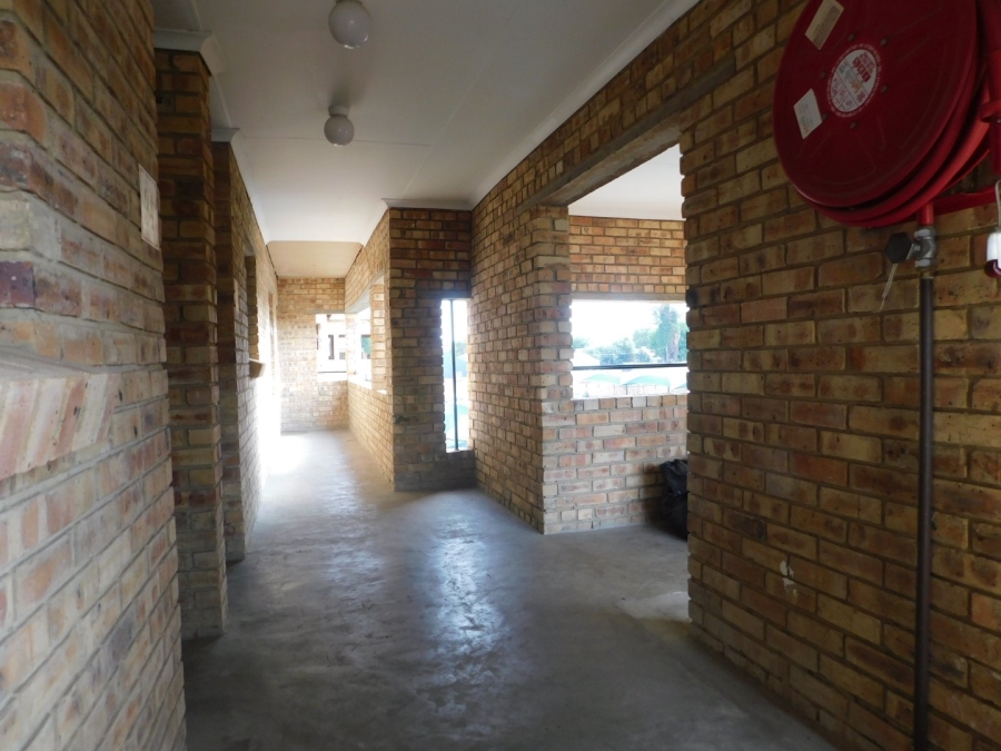 2 Bedroom Property for Sale in Albertsdal Gauteng