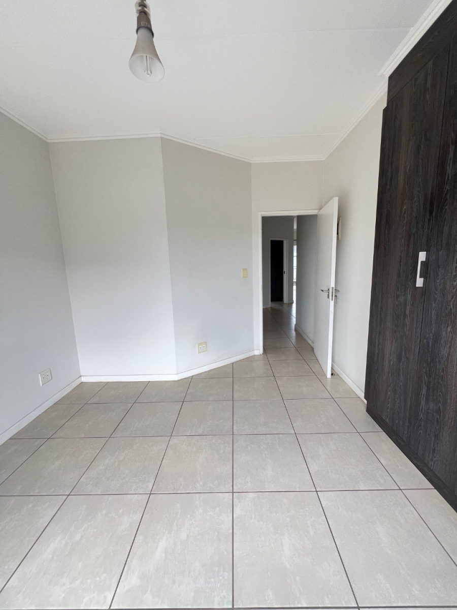 To Let 2 Bedroom Property for Rent in Modderfontein Gauteng