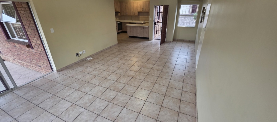 2 Bedroom Property for Sale in Amberfield Crest Estate Gauteng