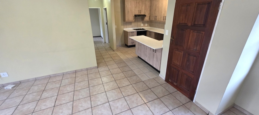 2 Bedroom Property for Sale in Amberfield Crest Estate Gauteng