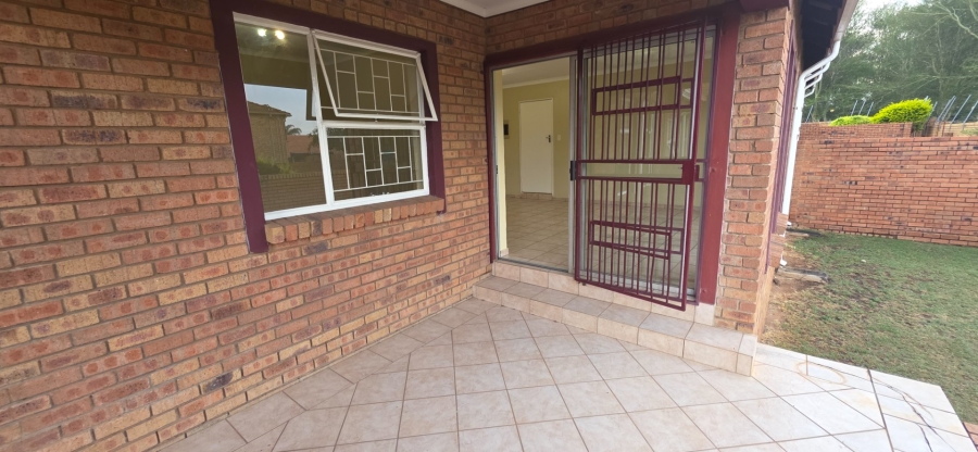 2 Bedroom Property for Sale in Amberfield Crest Estate Gauteng