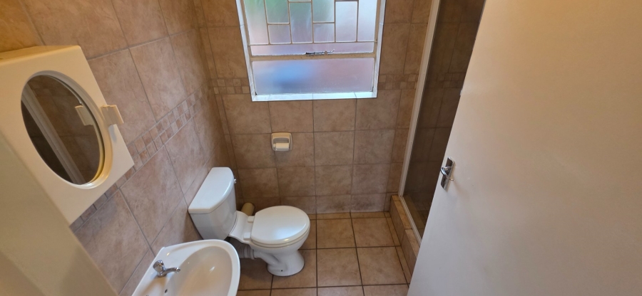 2 Bedroom Property for Sale in Amberfield Crest Estate Gauteng