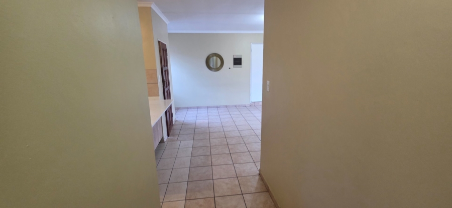 2 Bedroom Property for Sale in Amberfield Crest Estate Gauteng