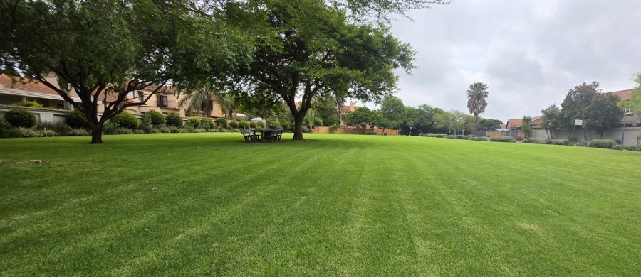 2 Bedroom Property for Sale in Amberfield Crest Estate Gauteng