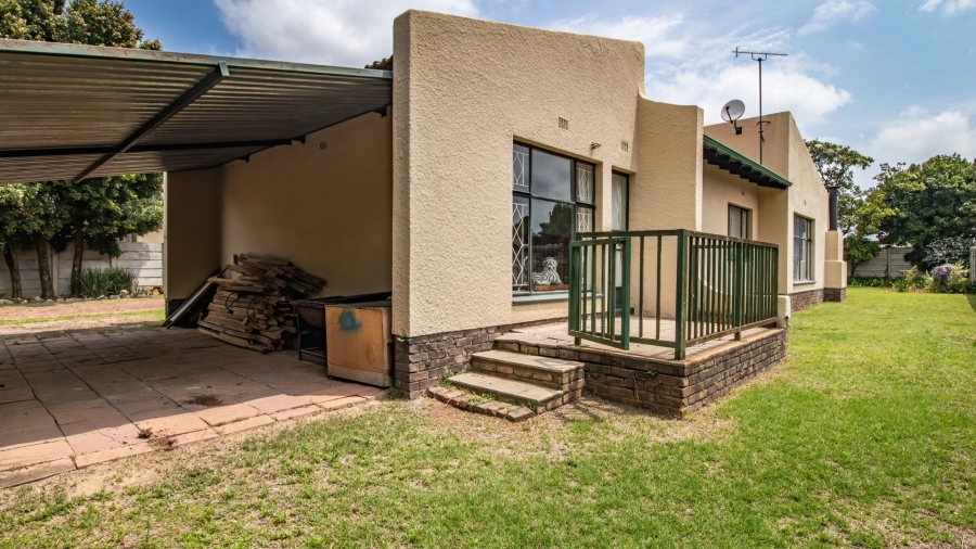 3 Bedroom Property for Sale in Bonaero Park Gauteng