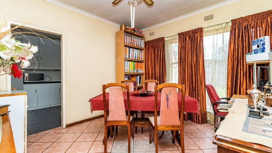 3 Bedroom Property for Sale in Bonaero Park Gauteng