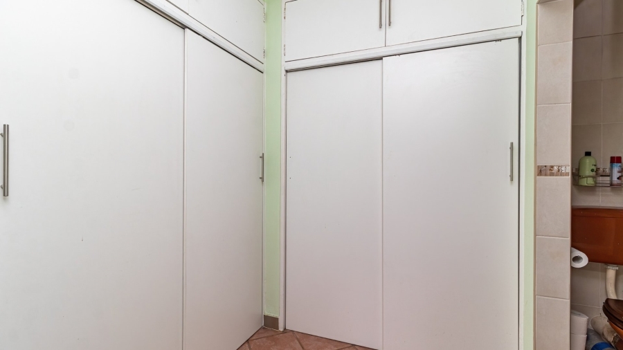 3 Bedroom Property for Sale in Bonaero Park Gauteng