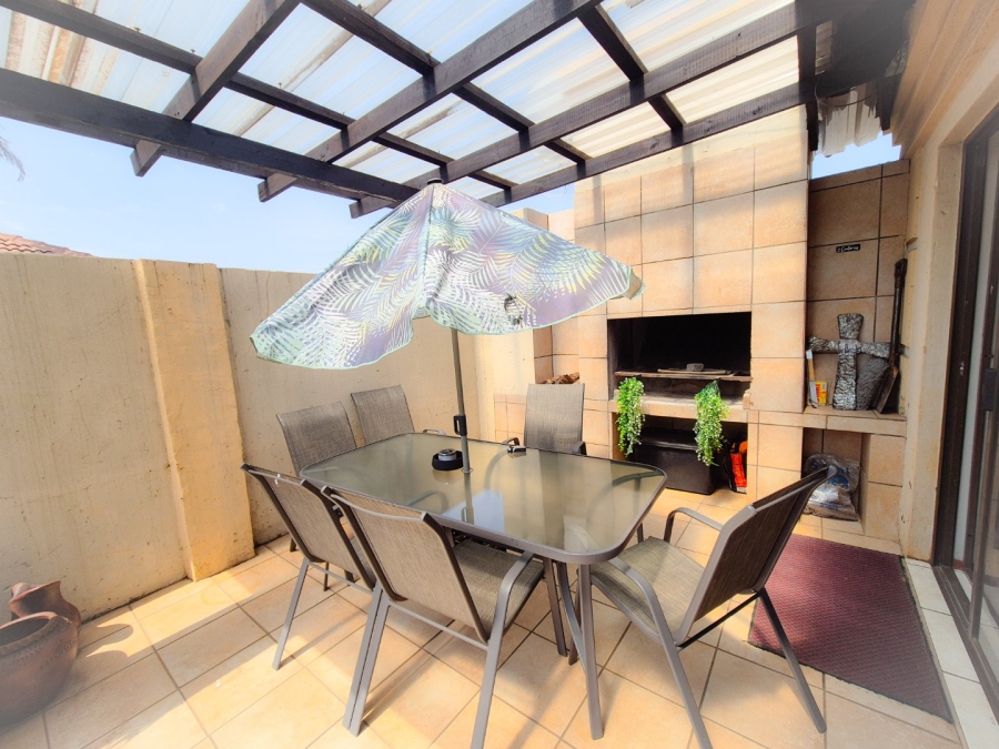 3 Bedroom Property for Sale in Duncanville Gauteng