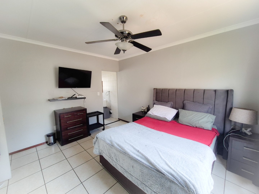 3 Bedroom Property for Sale in Duncanville Gauteng