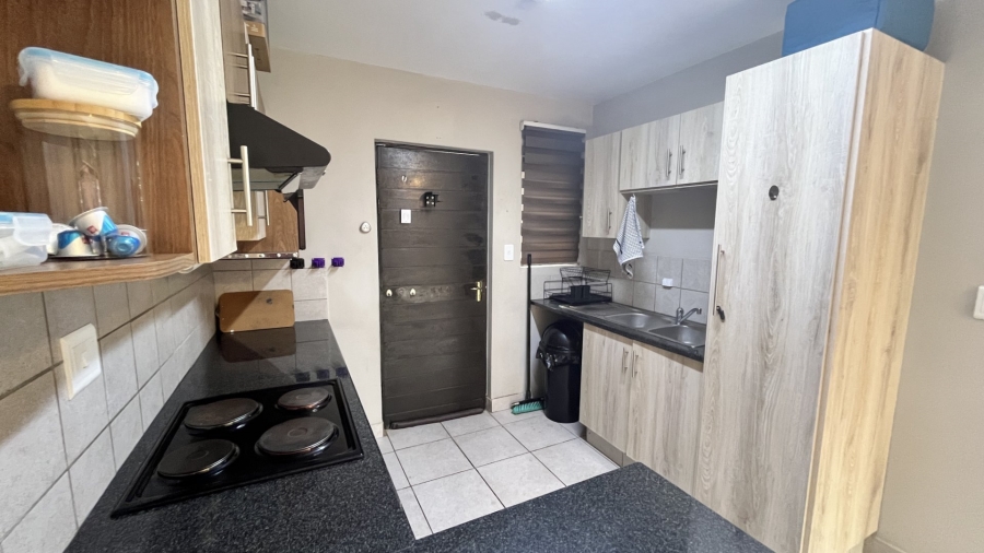 2 Bedroom Property for Sale in Primrose Hill Gauteng