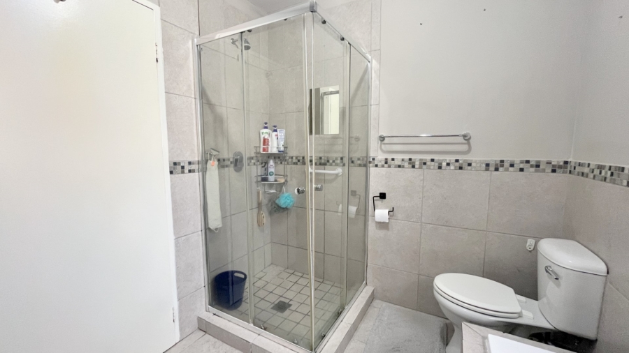 2 Bedroom Property for Sale in Primrose Hill Gauteng