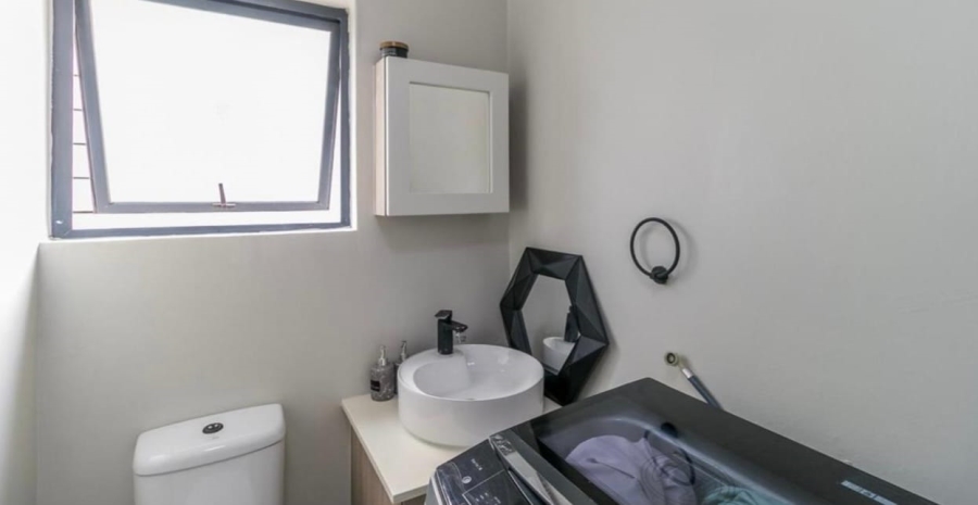 2 Bedroom Property for Sale in Halfway Gardens Gauteng