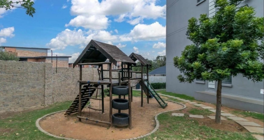 2 Bedroom Property for Sale in Halfway Gardens Gauteng