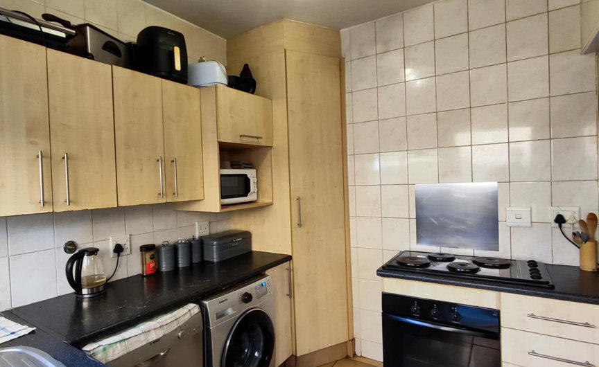 2 Bedroom Property for Sale in Rhodesfield Gauteng