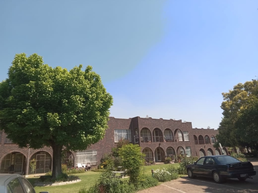 2 Bedroom Property for Sale in Three Rivers Gauteng