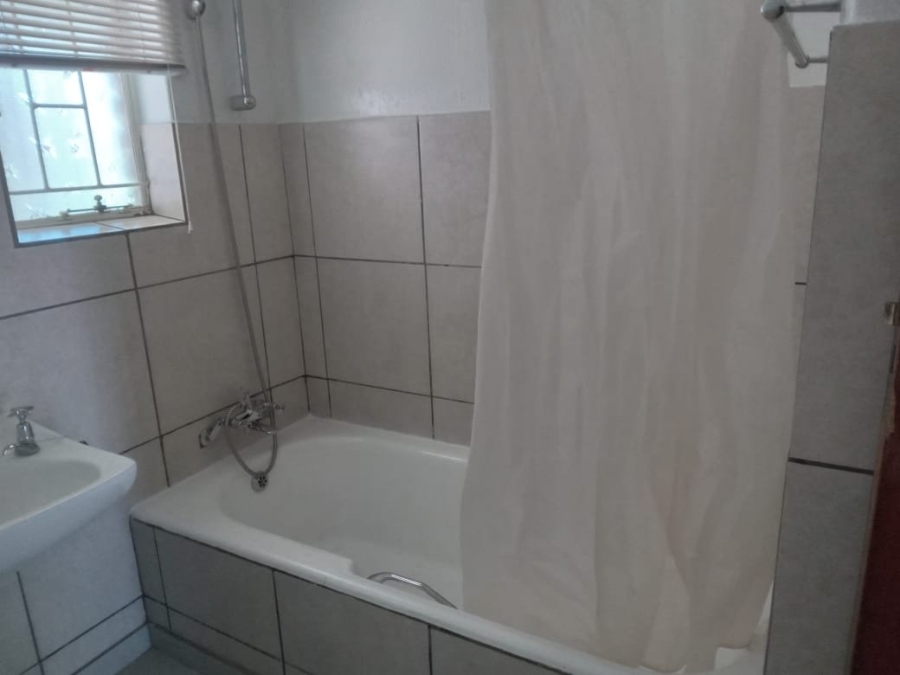 2 Bedroom Property for Sale in Three Rivers Gauteng