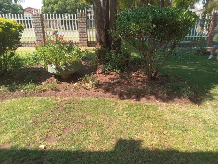 2 Bedroom Property for Sale in Three Rivers Gauteng