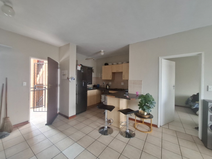 To Let 2 Bedroom Property for Rent in Karenpark Gauteng