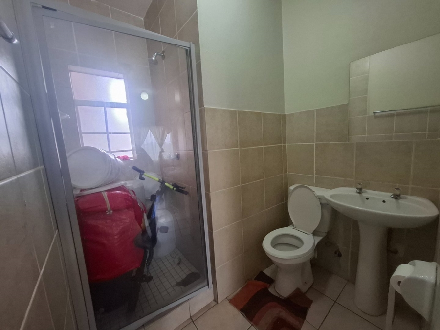 To Let 2 Bedroom Property for Rent in Karenpark Gauteng