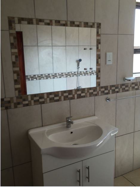 To Let 2 Bedroom Property for Rent in De Klerkshof Gauteng