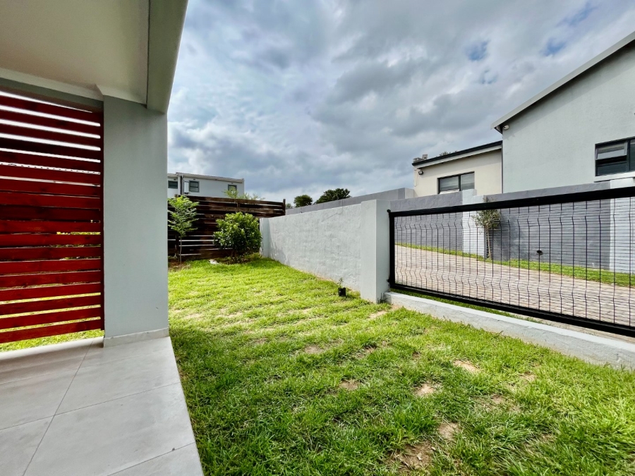 To Let 2 Bedroom Property for Rent in Glen Austin Gauteng