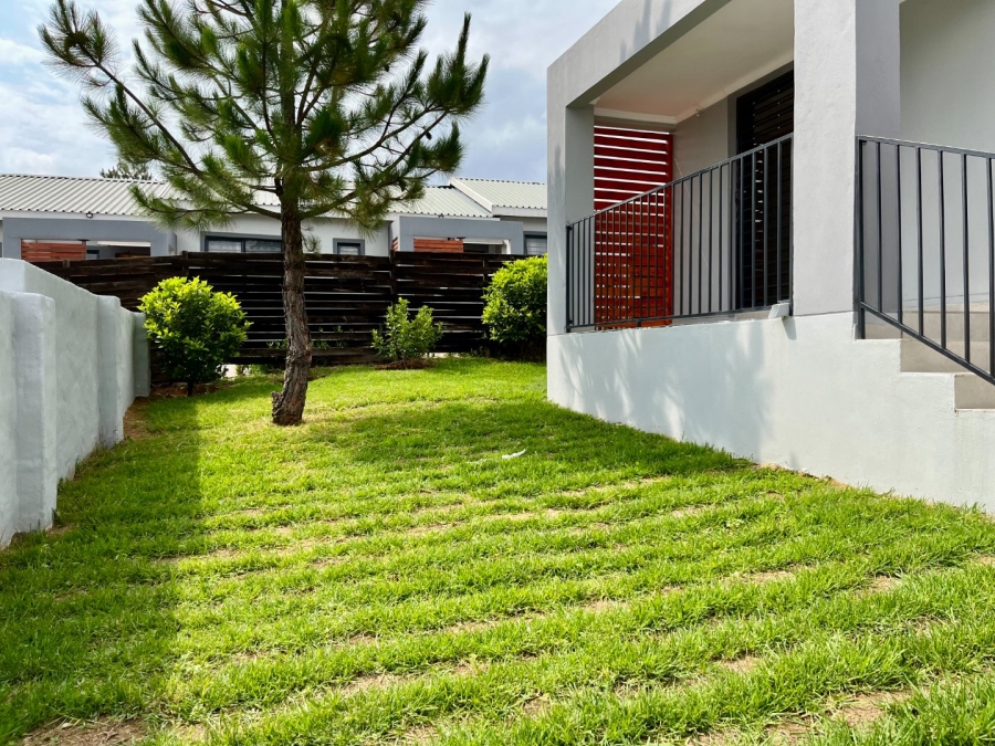 To Let 2 Bedroom Property for Rent in Glen Austin Gauteng