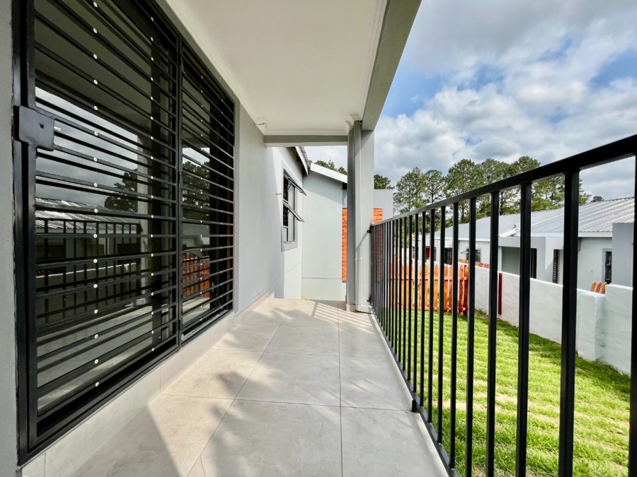 To Let 2 Bedroom Property for Rent in Glen Austin Gauteng