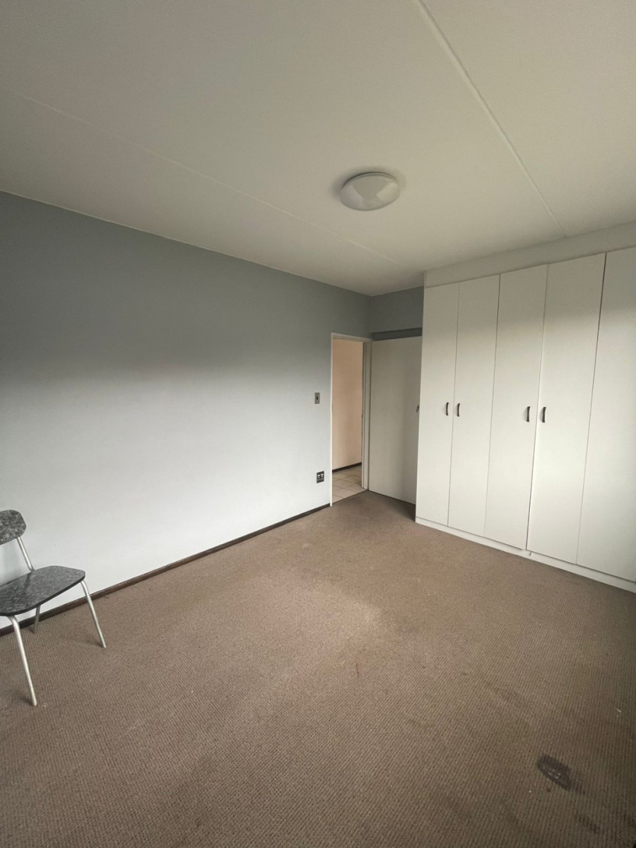 To Let 2 Bedroom Property for Rent in Bardene Gauteng