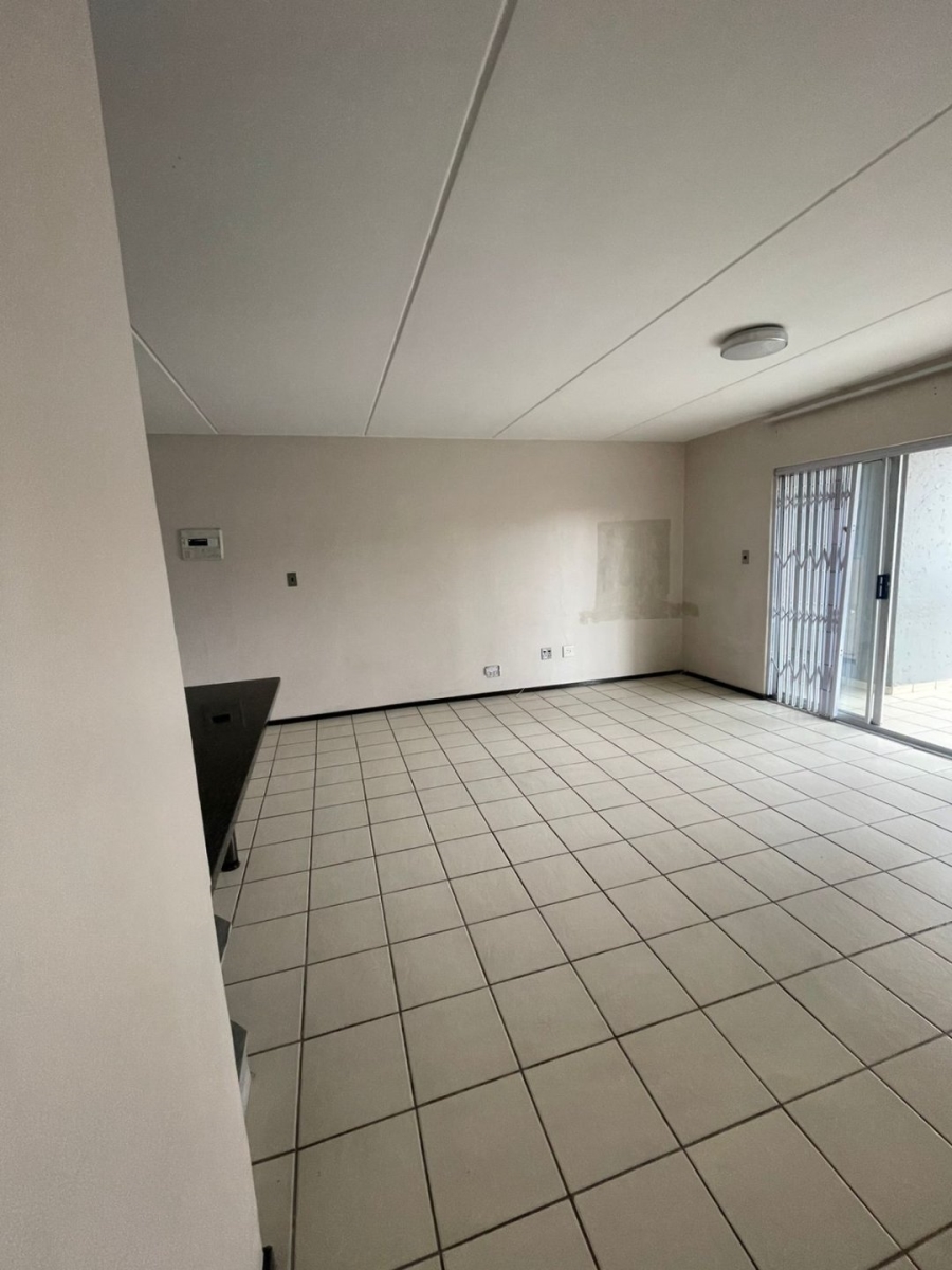 To Let 2 Bedroom Property for Rent in Bardene Gauteng