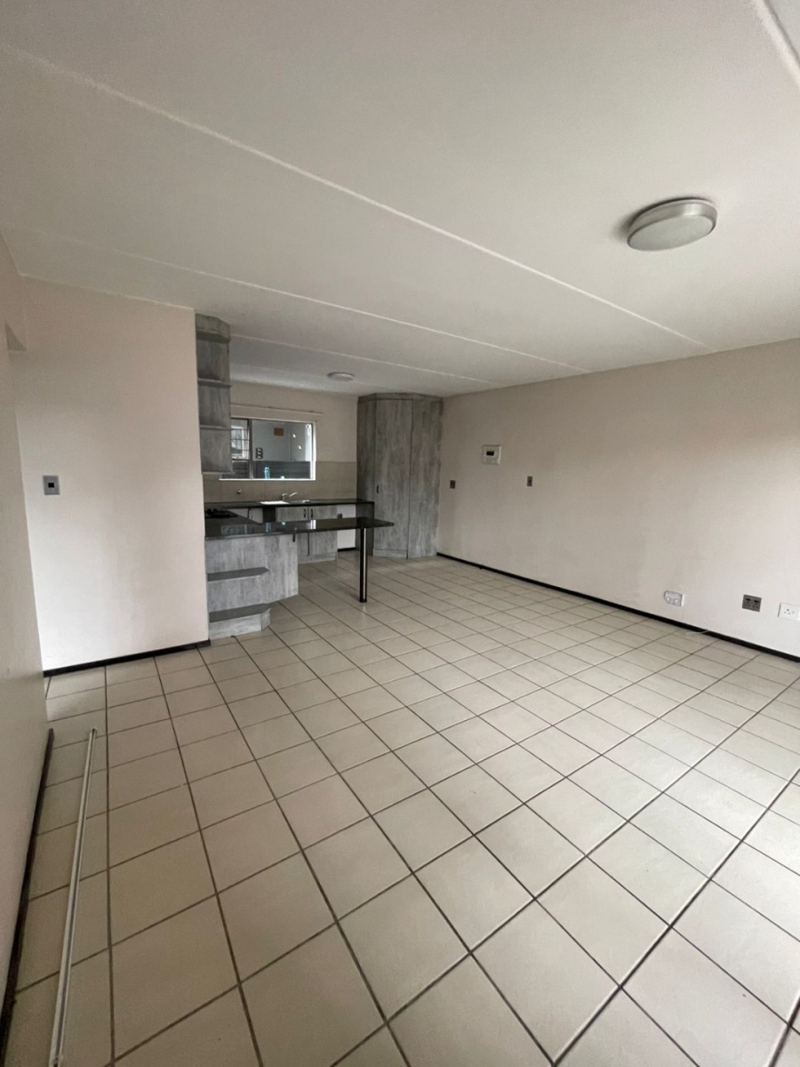 To Let 2 Bedroom Property for Rent in Bardene Gauteng