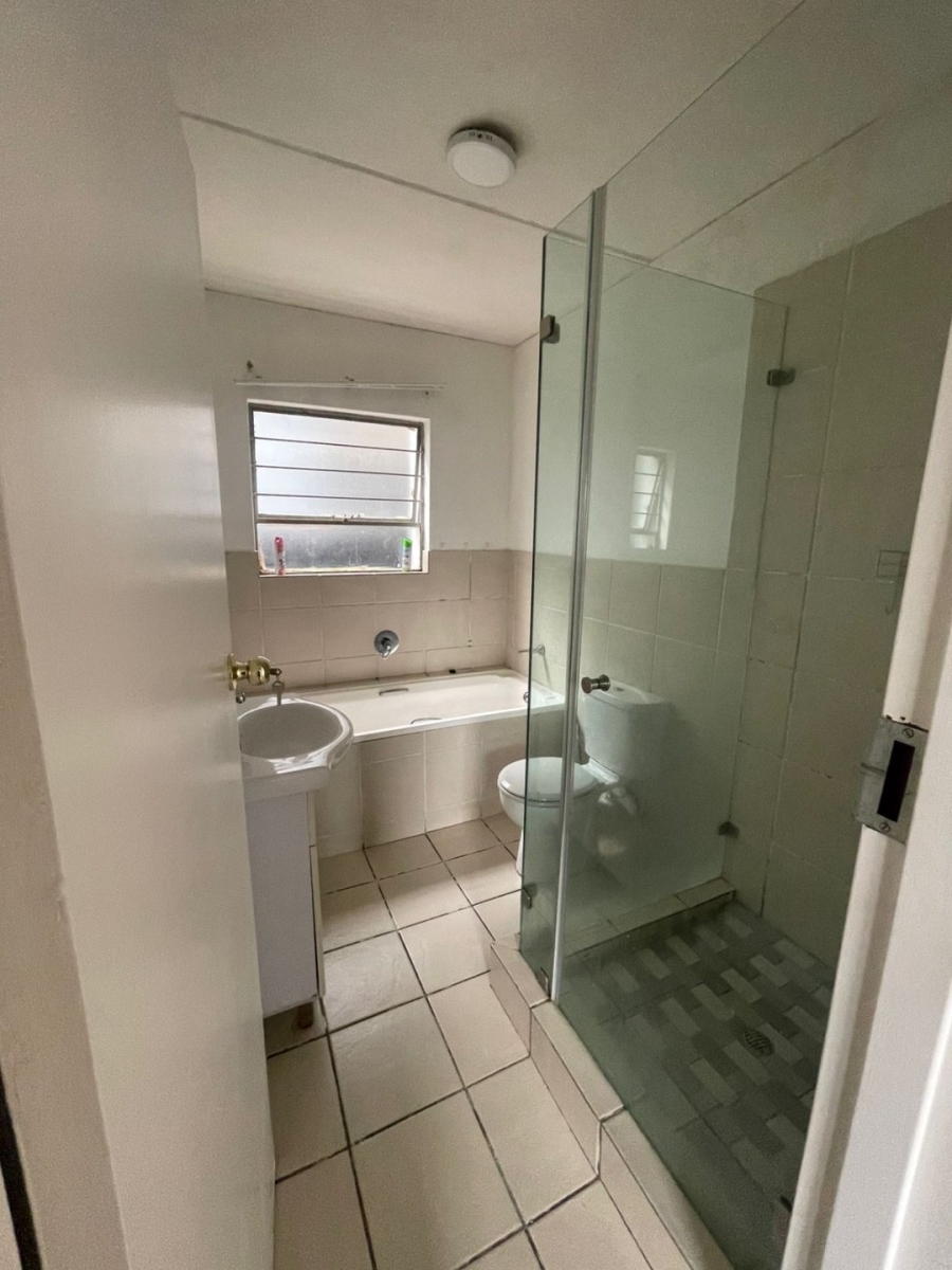 To Let 2 Bedroom Property for Rent in Bardene Gauteng