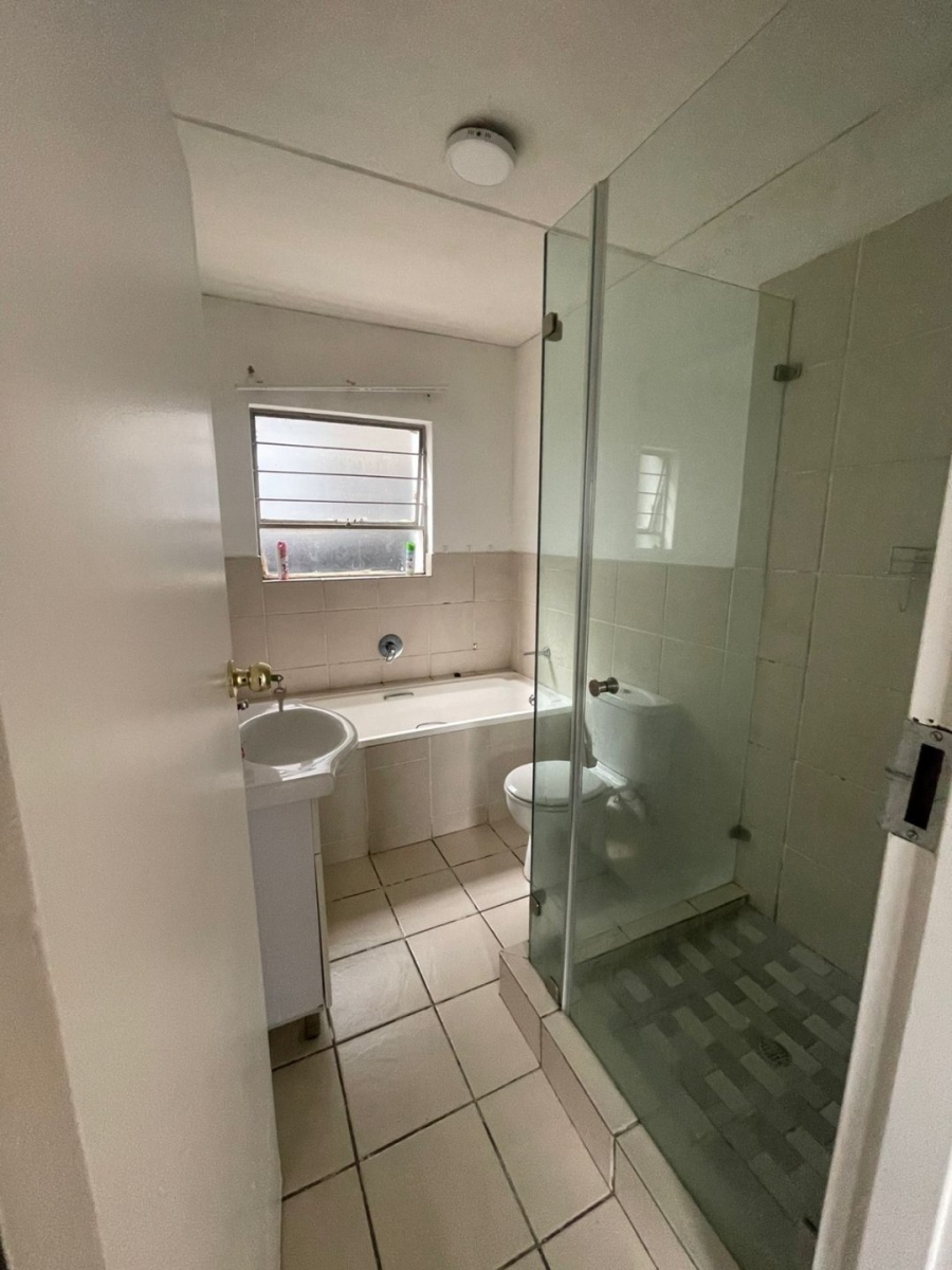 To Let 2 Bedroom Property for Rent in Bardene Gauteng