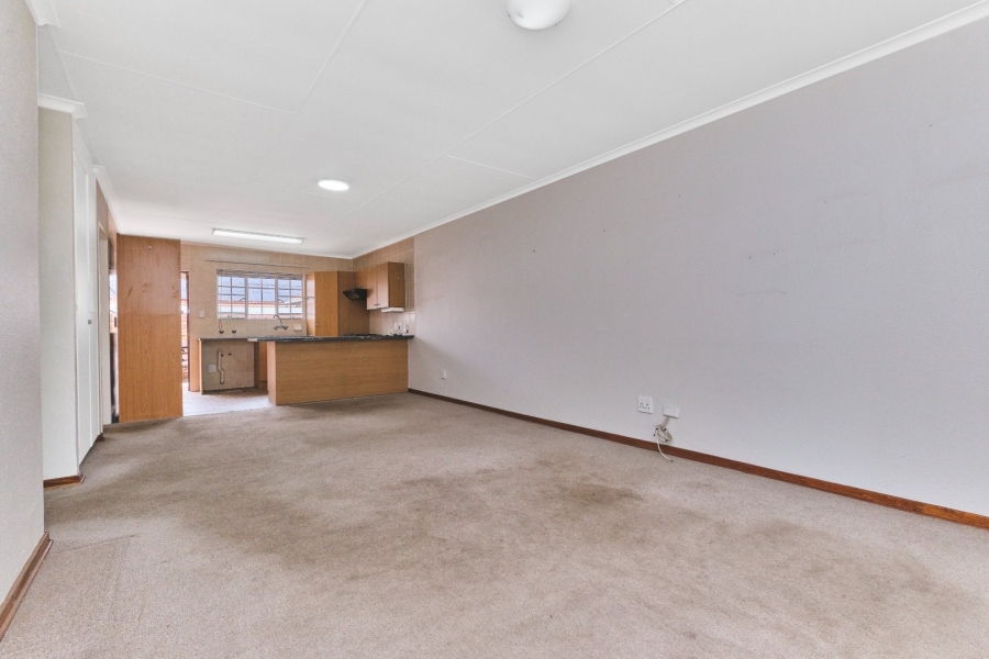 2 Bedroom Property for Sale in Honeydew Grove Gauteng